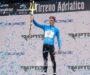 Tirreno-Adriatico 2025, a San Benedetto vince Milan. Ayuso conquista il tridente